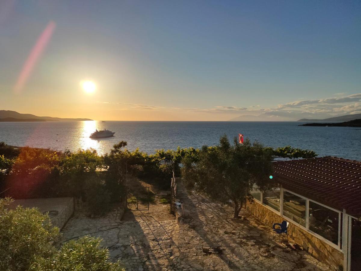 Vila Bello Hotell Ksamil